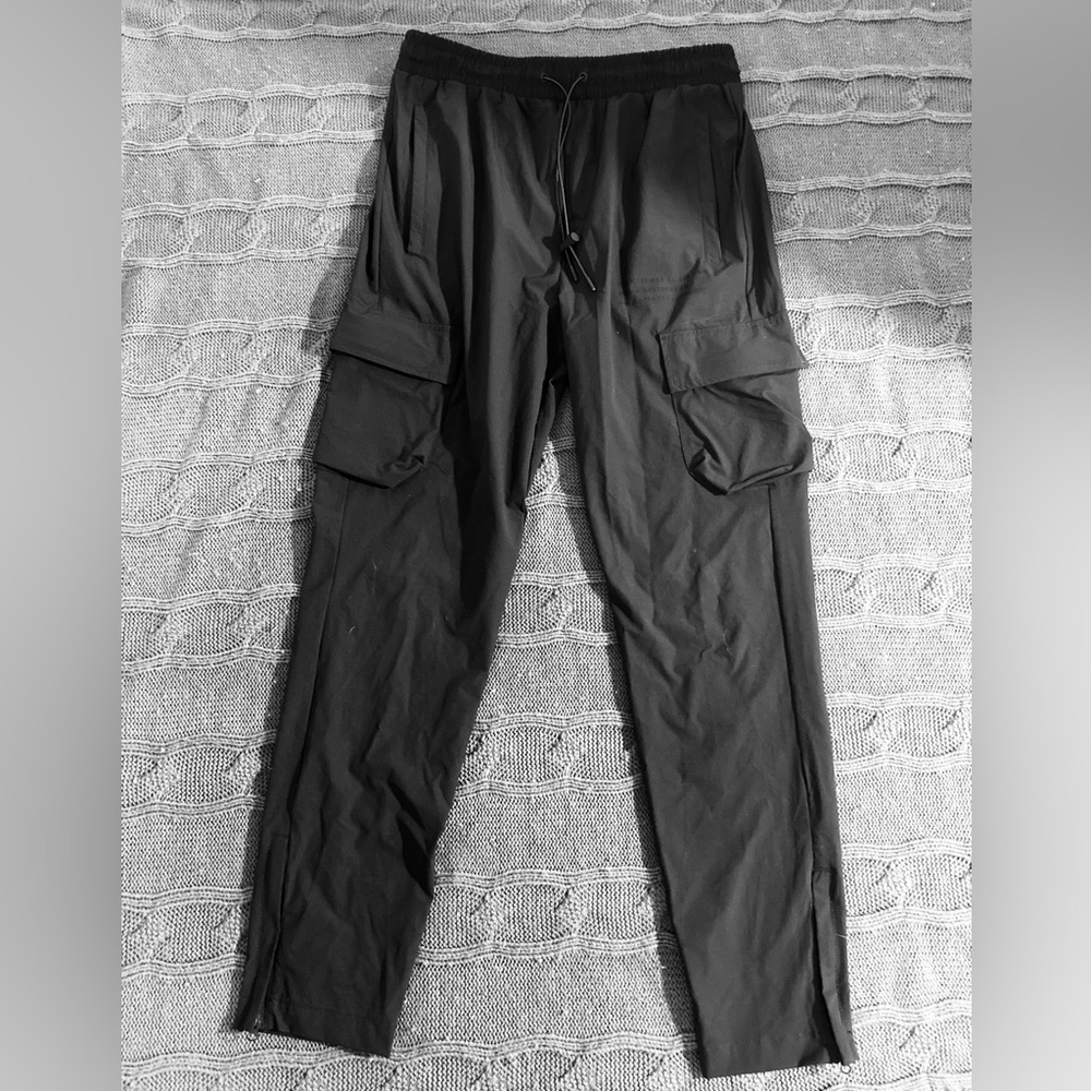 Unisex utility joggers.